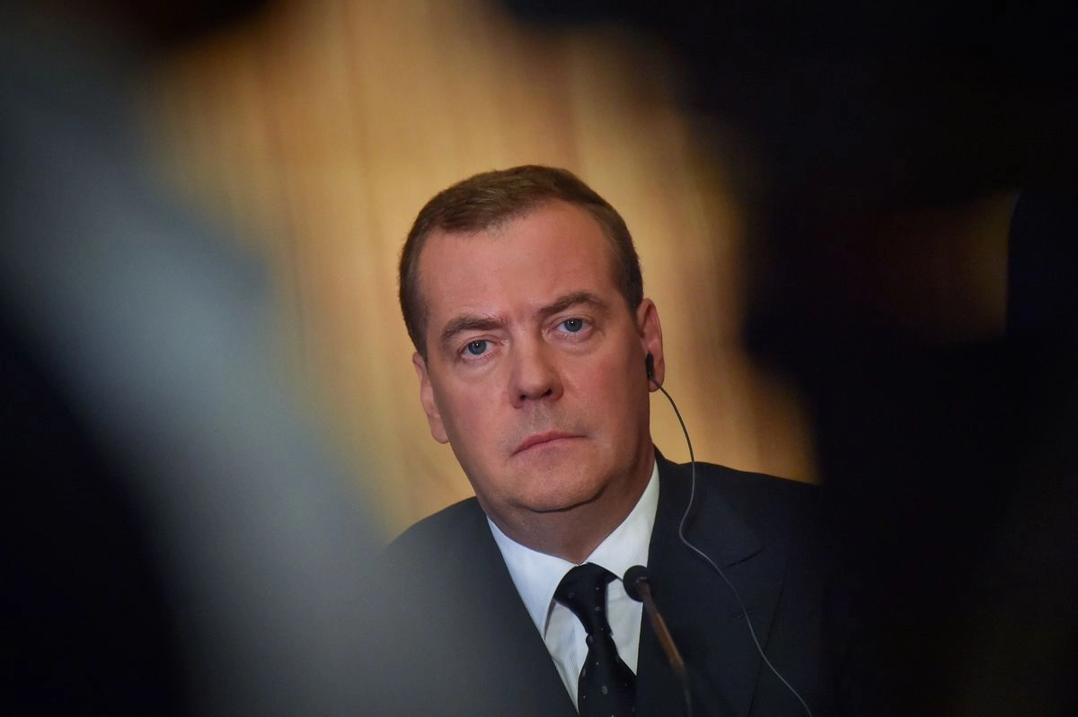 Dimitri Medvediev, ex presidente de Rusia, durante una conferencia de prensa en una visita oficial a Le Havre, en el oeste de Francia, en junio de 2019. Foto 
