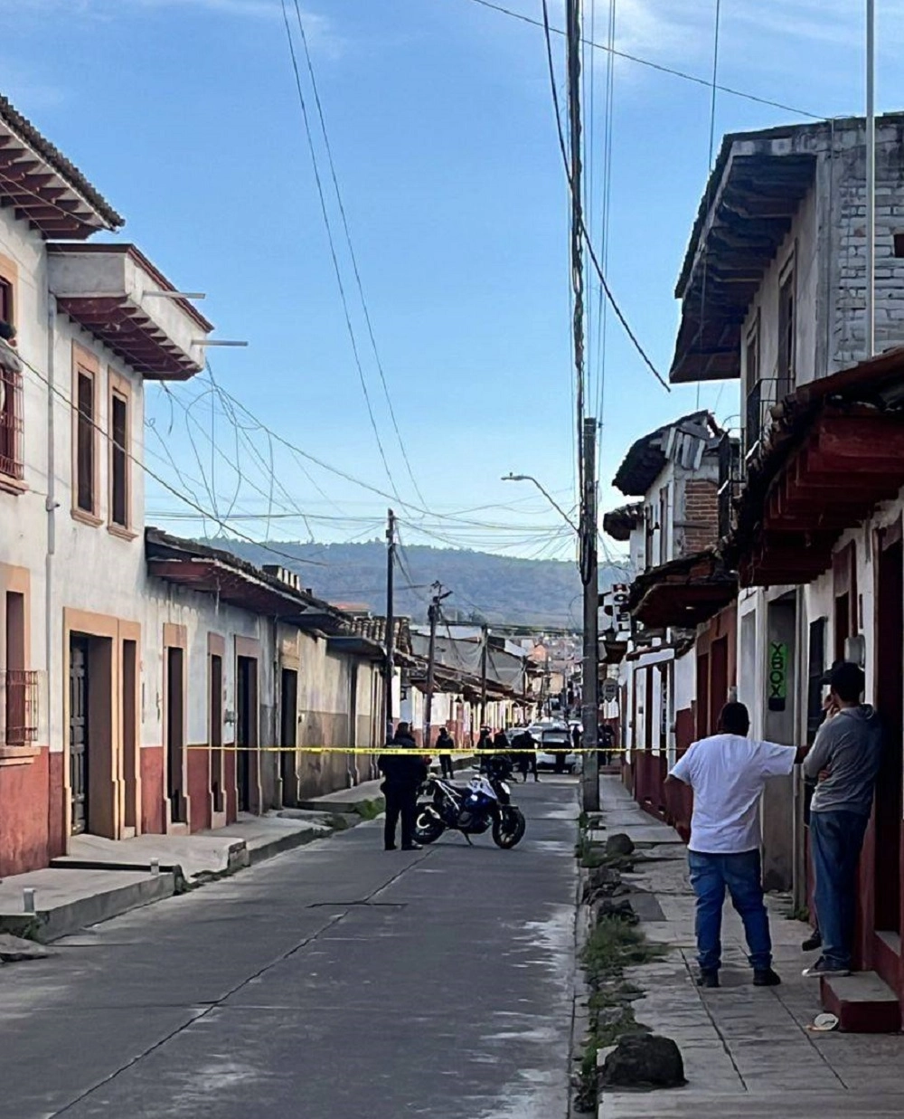 En la zona céntrica de Pátzcuaro esta tarde se registró una balacera entre policías municipales y dos pistoleros. Foto