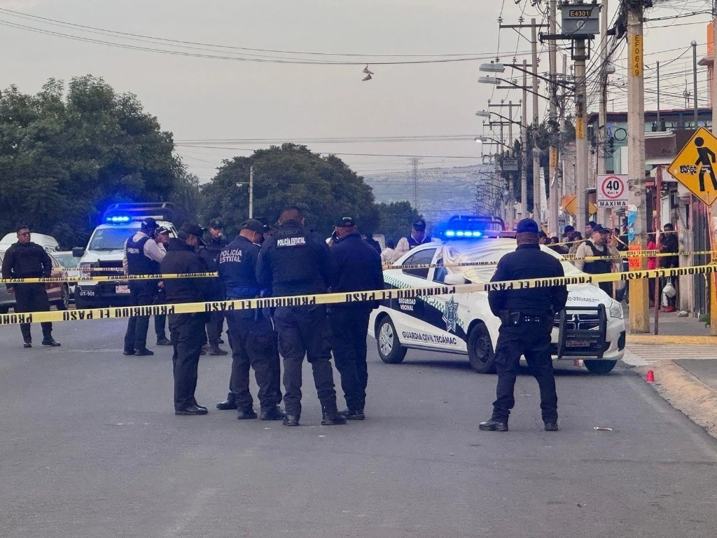 Una balacera entre policías de la Guardia Civil y delincuentes, dejó como saldo un uniformado muerto y otros más herido en Tecámac. Foto La Jornada