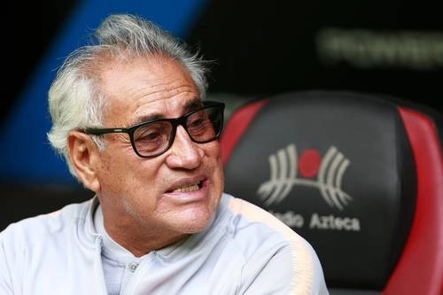 Leonardo Cuéllar conquistó en el torneo Apertura 2018 el único título logrado por el América femenil. Foto Jam Media