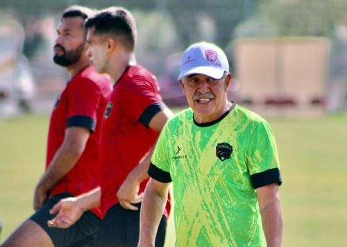 El 'Tuca' Ferretti por fin redituó una alegría a la afición juarense con su primer triunfo en casa. Foto @fcjuarezoficial