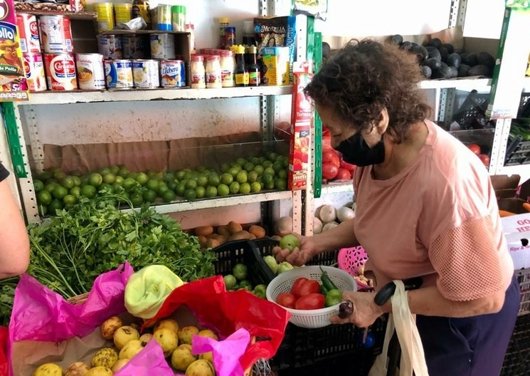 Las hortalizas, bebidas y frutas fueron los principales grupos de exportación mexicanos en el primer mes del año, al concentrar más del 65 por ciento del total. Foto Roberto García Ortiz / Archivo