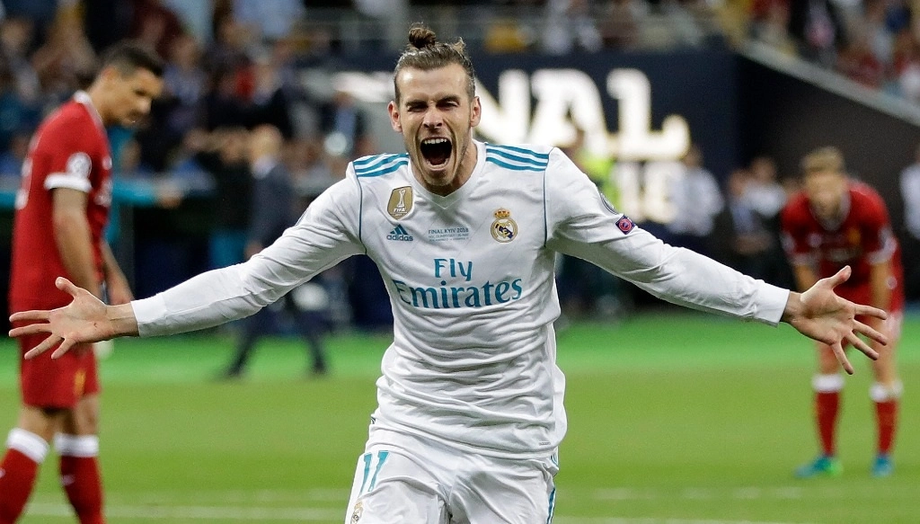 Gareth Bale llegó al Real Madrid como el jugador más caro del mundo, aspirando a ser el heredero de Cristiano Ronaldo, pero siete años más tarde, a pesar de las cuatro ‘Champions’ conquistadas, se va por la puerta de atrás, rumbo al Tottenham como cedido. Foto Ap / Archivo