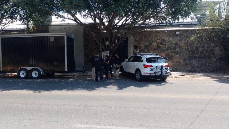 Javier Faustino Estrada fue agredido cuando circulaba a borod de su camioneta sobre las avenida Paseo del Conquistador, en Cuernavaca, Morelos, el 23 de junio de 2023. Foto ‘La Jornada’