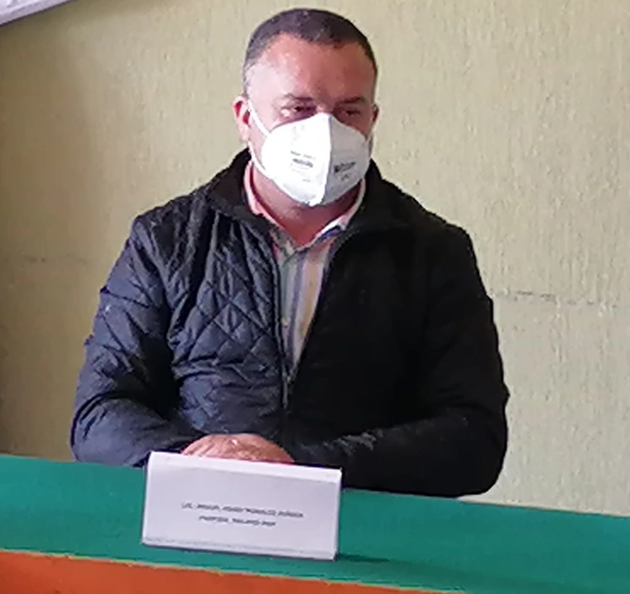 Miguel Morales Zúñiga, candidato de Va por San Cristóbal, señaló que la madrugada del martes dispararon desde un auto Vento contra su casa de campaña. Foto Elio Henríquez