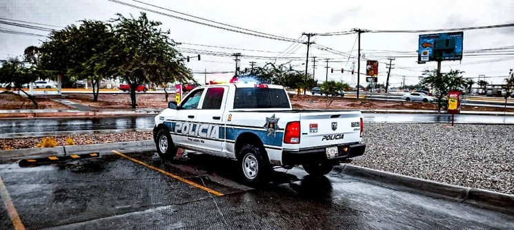 Una comandancia de Seguridad Pública de Mexicali fue baleada, por lo que la FGJ estatal inició la investigación de los hechos ocurridos la madrugada de este 4 de septiembre de 2023. Foto tomada de www.facebook.com/PoliciaMexicali