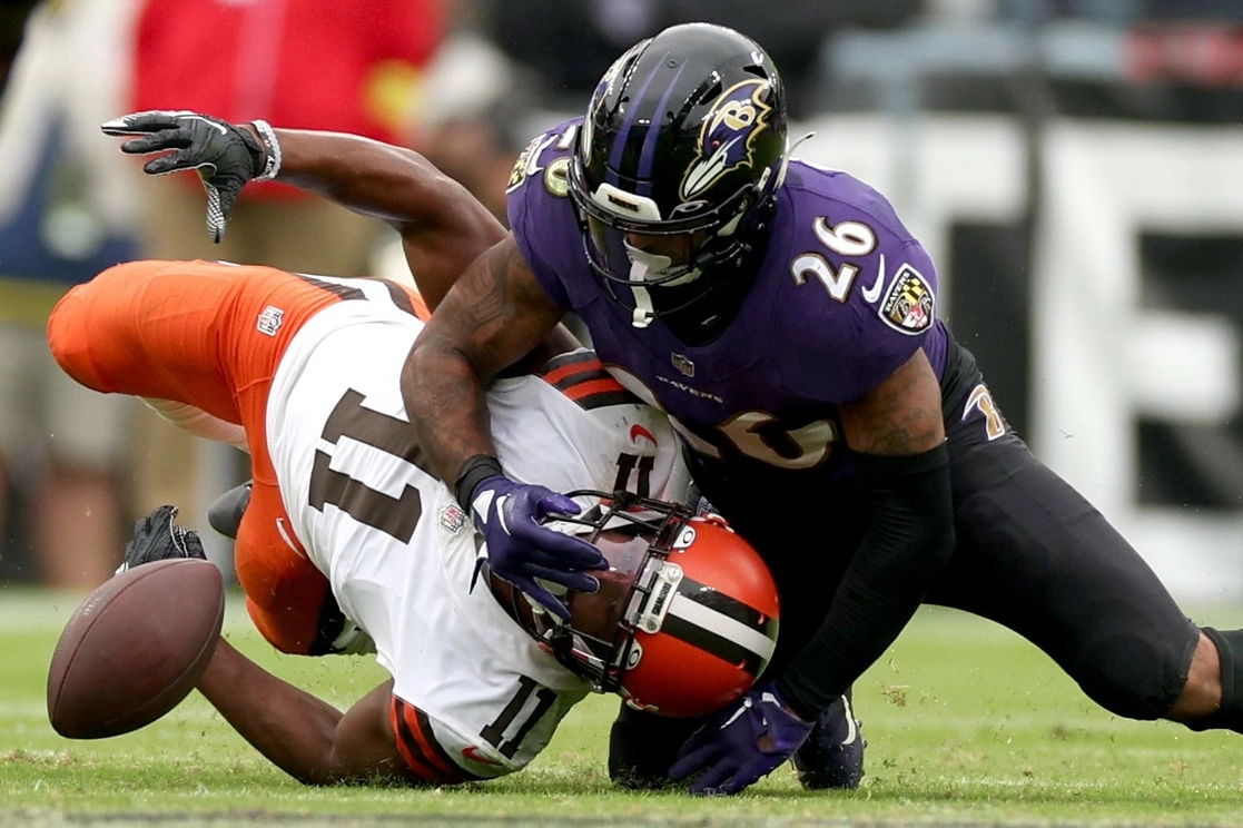 Cuervos y Cafés culminaron un partido cerrado con un marcador de 23-20 a favor de los Baltimore, que ya suma cuatro victorias y tres derrotas en la temporada. Foto Afp

