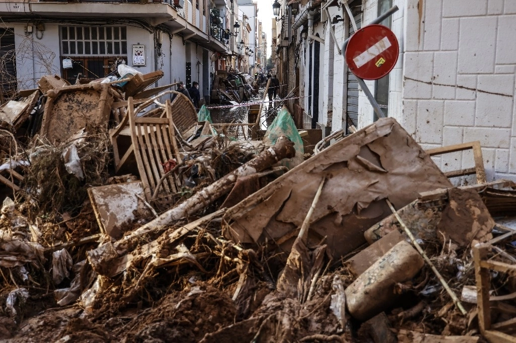  Escombros en una calle de Paiporta, a 6 de noviembre de 2024, en Paiporta, Valencia. Foto Europa Press