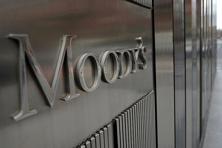 Moody’s señaló que la baja colocación de préstamos y que los sistemas estén concentrados incentivando la apertura del mercado a las tecnológicas. Foto Afp / Archivo