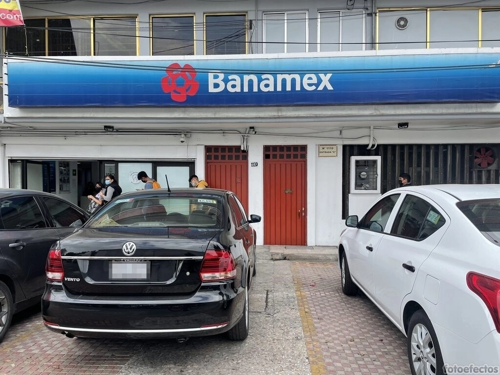 La compra de Banamex es una oportunidad histórica para fortalecer a la banca nacional, destacó Banorte. Foto Yazmín Ortega Cortés / Archivo
