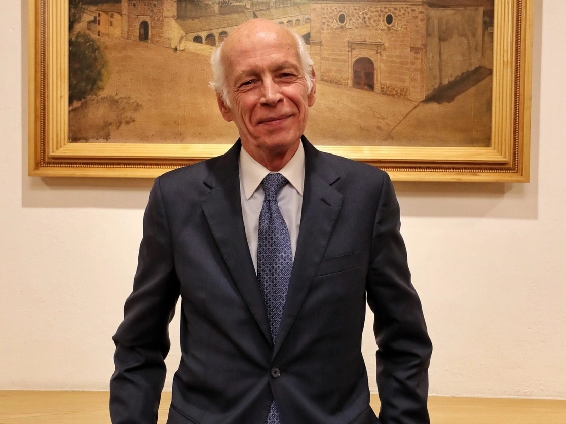 Luis Niño de Rivera, presidente de la ABM, afirmó que el gremio está “cien por ciento a favor” del convenio presentado esta mañana por el Ejecutivo para que la subcontratación laboral prevalezca en el país. Foto Marco Peláez / Archivo