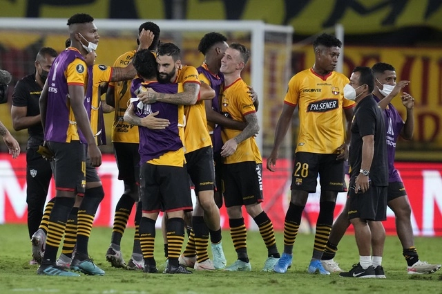Jugadores del Barcelona de Guayaquil festejan al término del encuentro. Foto Ap