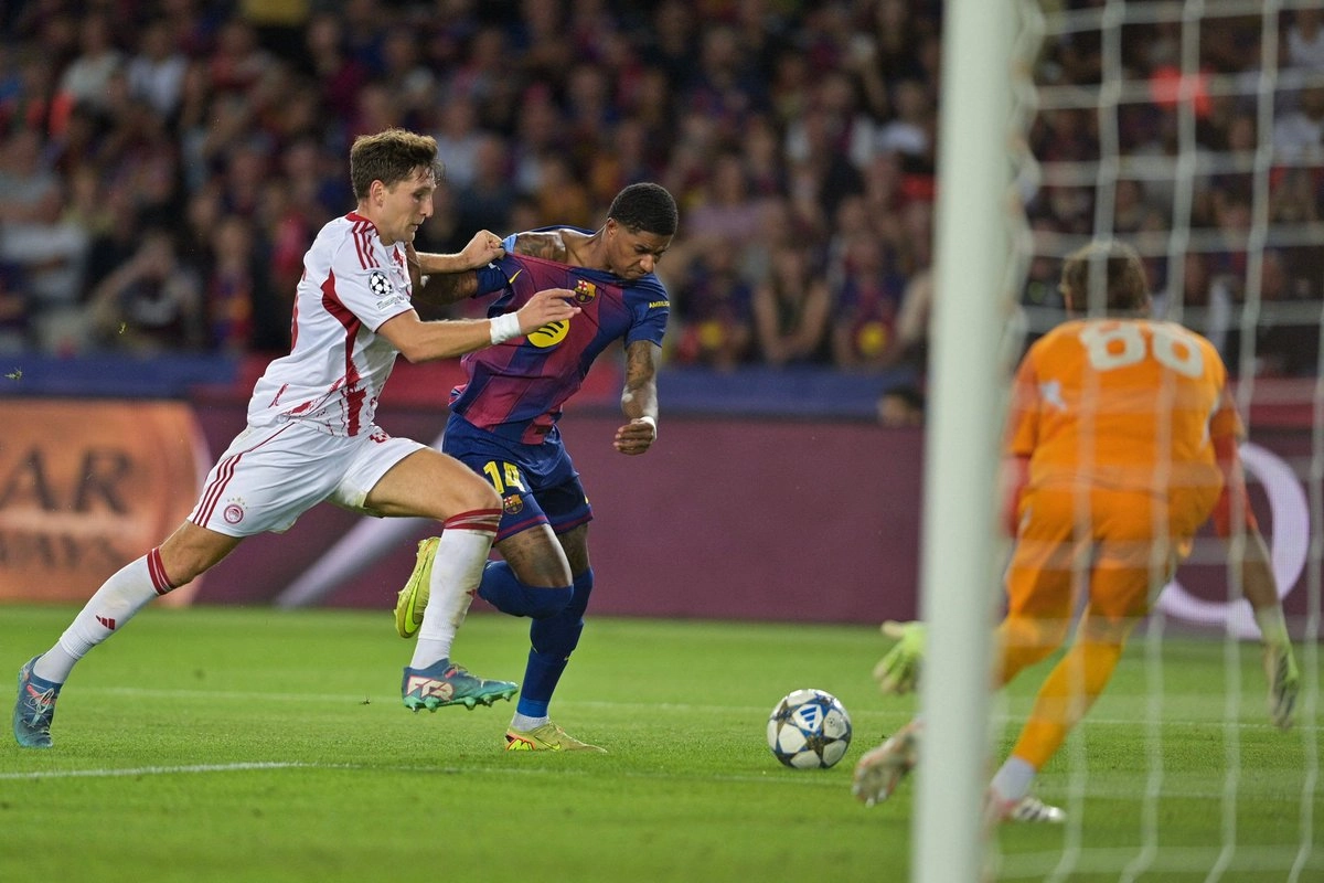 El Barcelona goleó 6-1 al Olympiakos en Montjuic, en la tercera jornada de la Liga de Campeones, el 21 de octubre de 2025. Foto 
