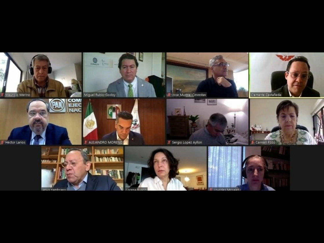 Durante la conferencia de prensa virtual de dirigentes de oposición y algunos representantes de la comunidad científica sobre el tema de la desaparición de fideicomisos. Imagen tomada de la transmisión a través del Twitter de @ClementeCH 