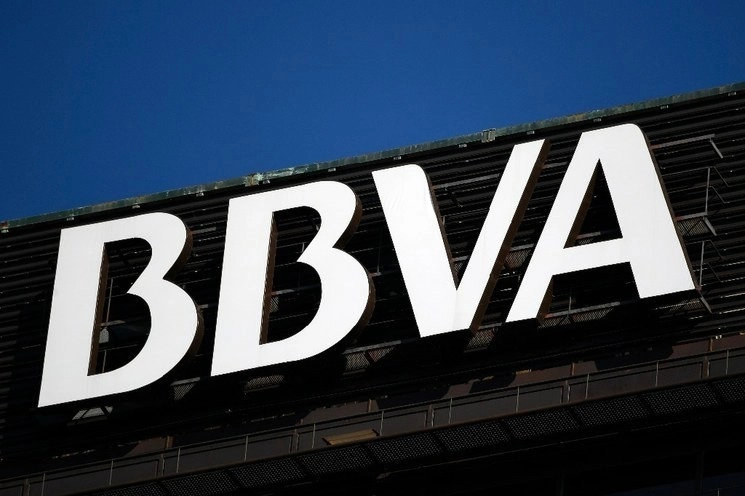 BBVA comenzará el viernes las negociaciones para reducir su plantilla en España. Foto Afp / Archivo