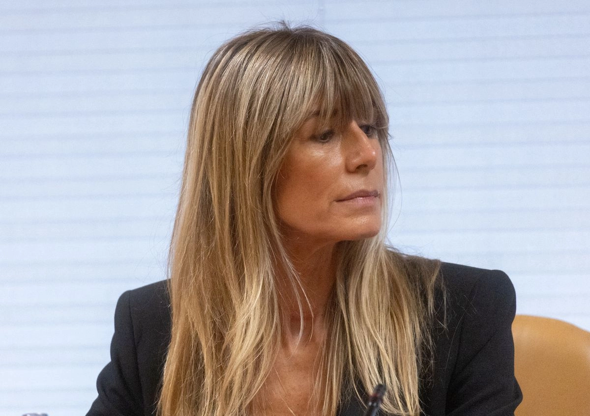 La mujer del presidente del Gobierno, Begoña Gómez, durante la Comisión de Investigación sobre programas de cátedras y postgrados de la Universidad Complutense de Madrid y empresas financiadoras, en la Asamblea de Madrid.