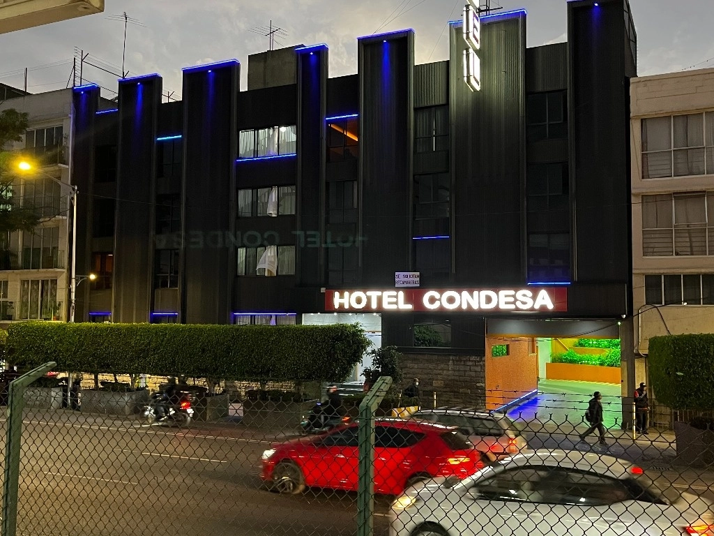 La Asociación de Hoteles de CDMX explicó que la ley sobre servicio de hospedaje en plataformas digitales obliga a quienes alquilen de esta forma sus viviendas, deban registrarse ante la Secretaría de Turismo. Foto Luis Castillo   