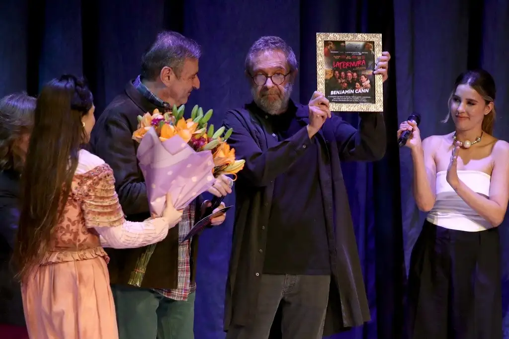 Luisa Guzmán Quintero, Morris Gilbert, el director y Paulina Goto. Foto María Luisa Severiano 