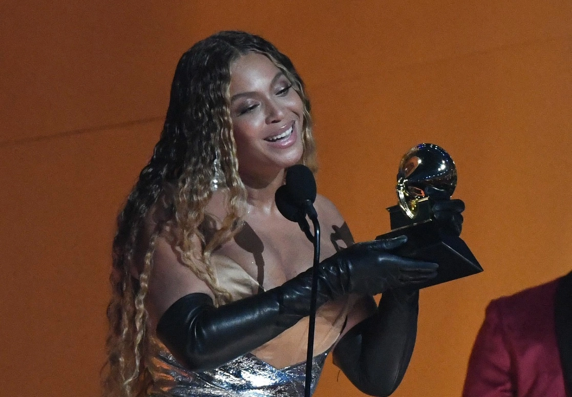 La artista estadunidense Beyonce durante la 65 entrega de los Grammy. Foto Afp