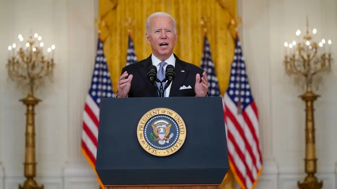 El presidente de Estados Unidos, Joe Biden, en un discurso televisado desde la Casa Blanca, el 16 de agosto de 2021. Foto Ap