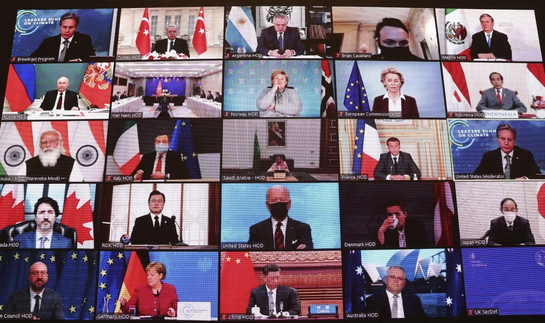 Más de 40 dirigentes internacionales participaron ayer en la cumbre climática convocada por el presidente estadunidense Joe Biden. Foto Ap