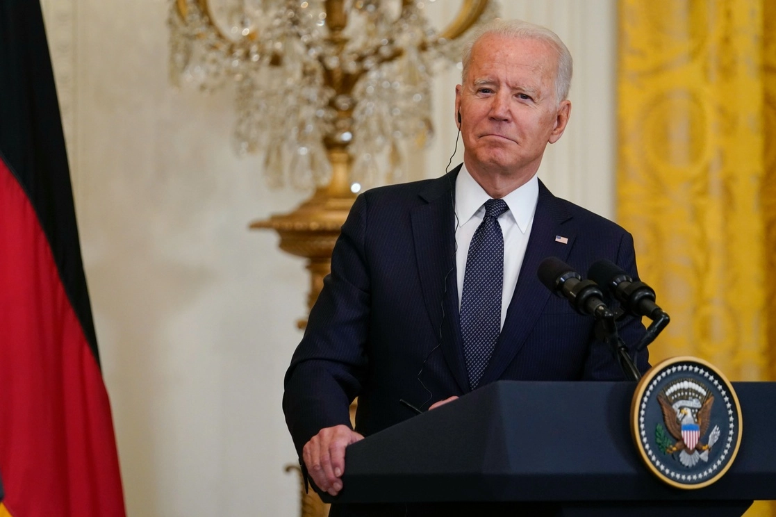 Joe Biden, presidente de EU dijo que los grupos antivacunas que publican información falsa sobre el Covid-19 "están matando gente." Foto Ap