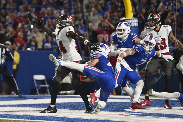 Gabriel Davis tuvo nueve recepciones, la mejor marca de su carrera, para 87 yardas y una anotación. Foto Ap
