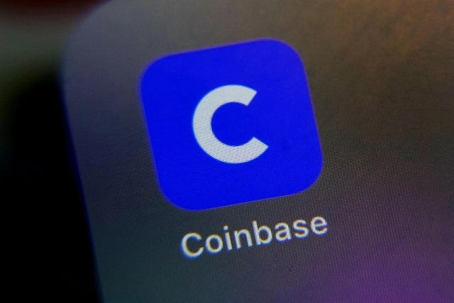 Binance, la mayor bolsa de criptomonedas, está bajo una investigación preliminar tanto por captación ilegal de clientes. Foto Ap