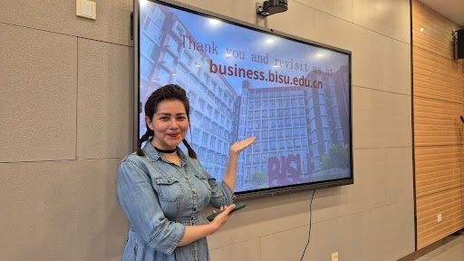 Sandra Hernández García, Enviada