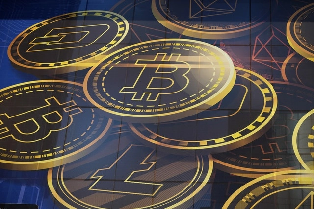 Bitcoins en imagen de archivo. Foto Ap