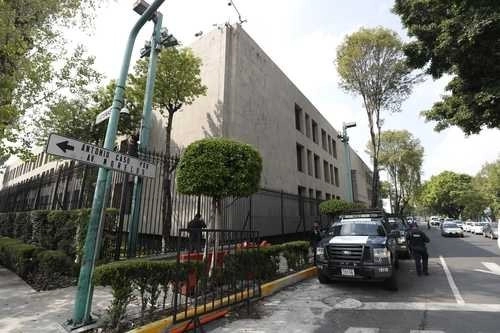 Edificio de la Secretaría de Gobernación. Foto Alfredo Domínguez / Archivo
