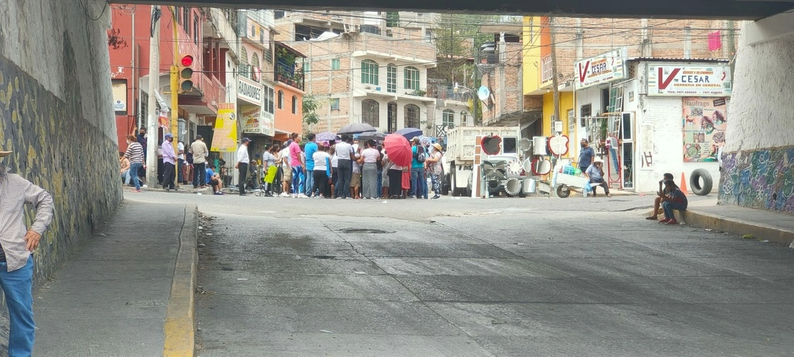 Los colonos de la capital denuncian desabasto desde hace dos meses. Foto Sergio Ocampo