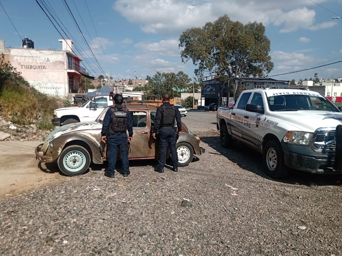Habitantes de Los Reyes, Michoacán, exigen a las autoridades iniciar la búsqueda de los jóvenes desaparecidos. Foto Tomada del Twitter @SSeguridad_Mich / Archivo