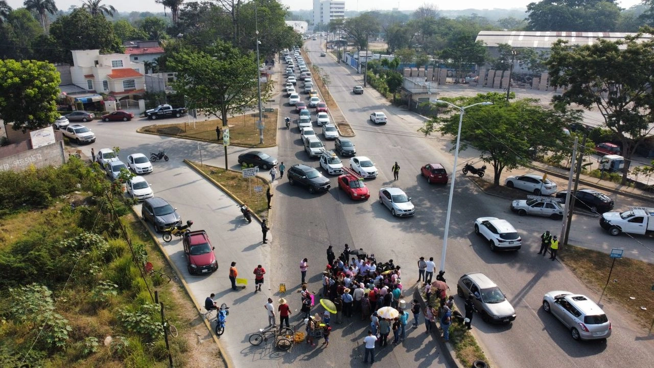 La protesta es realizada por habitantes Tamulté de la Sabana, comunidad indígena del municipio Centro, en Tabasco. Foto 