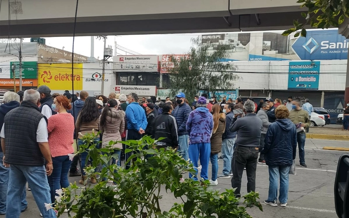 La circulación en la vía Morelos se vio afectada y cientos de automovilistas quedaron varados, el 26 de septiembre de 2022. Foto La Jornada
