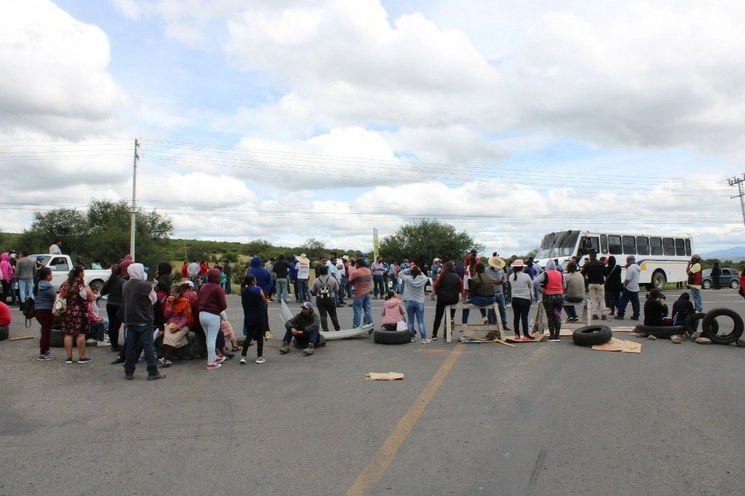 Los pobladores señalaron que están hartos de ser víctimas de los criminales. Foto Cuartoscuro