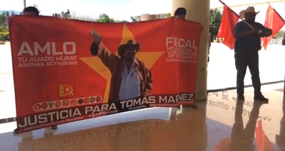 Integrantes del Frente Popular Revolucionario en la región de la Sierra Sur, en imagen de archivo. Fotograma tomado del video publicado en su página de Facebook

