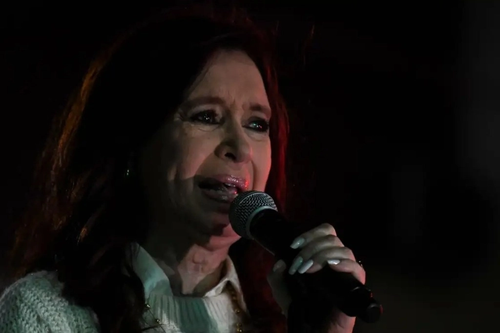 La persecución contra Fernández de Kirchner tiene mano externa como la de Paul Singer, de los Fondos Buitres, miembro  del lobby judío de Estados Unidos que a su vez trabaja cercanamente con su par del  lobby cubano americano, al que pertenece el secretario de Estado, Marco Rubio. Foto Afp/ Archivo 