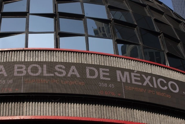 Sede de la Bolsa Mexicana de Valores, en Ciudad de México. Foto Cristina Rodríguez / Archivo