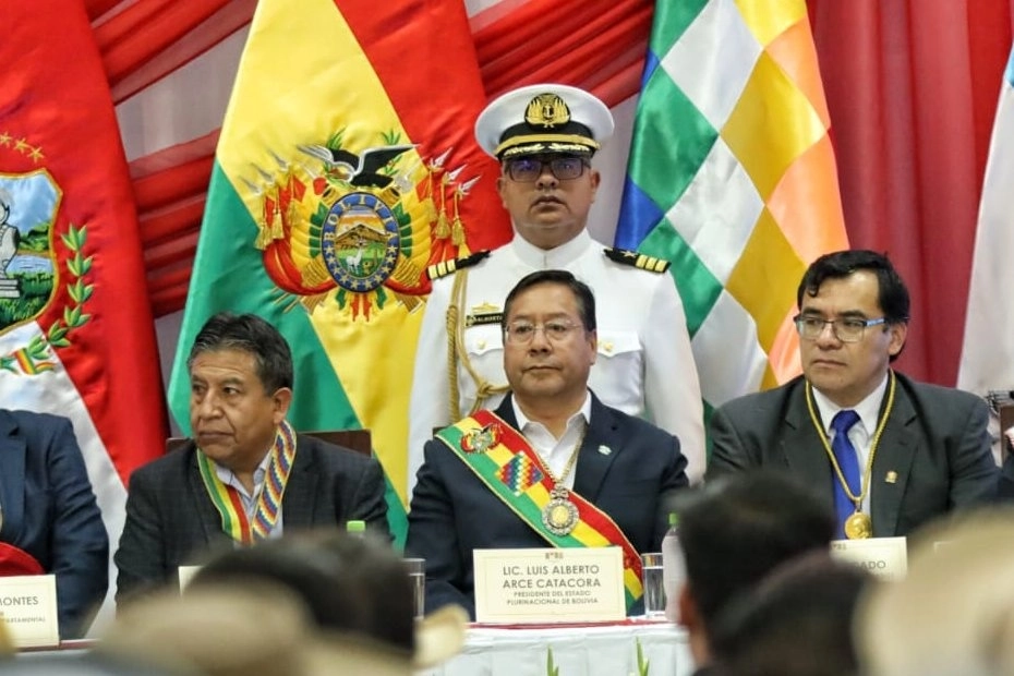 El gobierno de Luis Arce se protege ante una posible crisis por medio de la desdolarizacipón de su economía, explican expertos de la Academia Boliviana de Ciencias Económicas. Foto Tomada del Twitter @LuchoXBolivia / Archivo
 