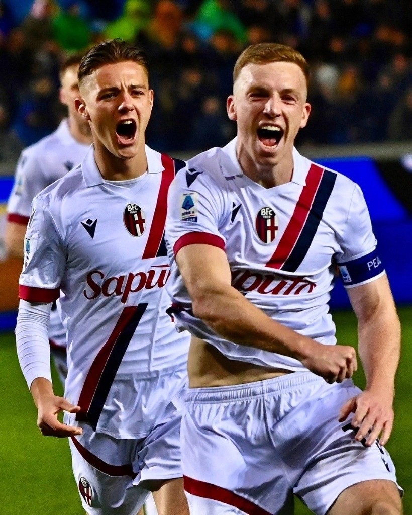 Con goles de Joshua Zirkzee y de Lewis Ferguson, Bolonia se impuso al Atalanta para afianzarse en el cuarto lugar de la Serie A. Foto Tomada de X  @Bolognafc1909  
