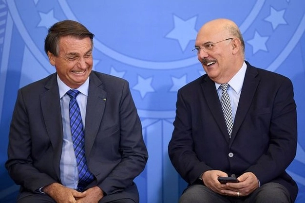 Jair Bolsonaro (izq.), ex presidente de Brasil, en imagen de archivo. Foto Afp/Archivo.