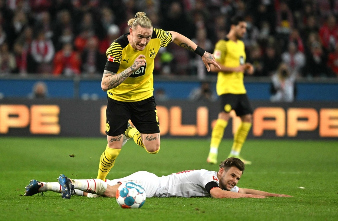 Marius Wolf anotó el gol del Borussia Dortmund al minuto ocho, en el duelo de Bundesliga ante Colonia, el 20 de marzo de 2022. Foto Afp