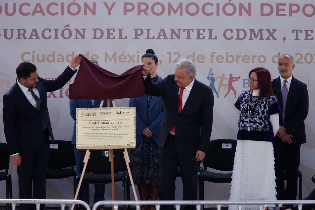 El acto lo encabezó el Presidente y el jefe de Gobierno, el 12 de febrero de 2024. Foto María Luisa Severiano 