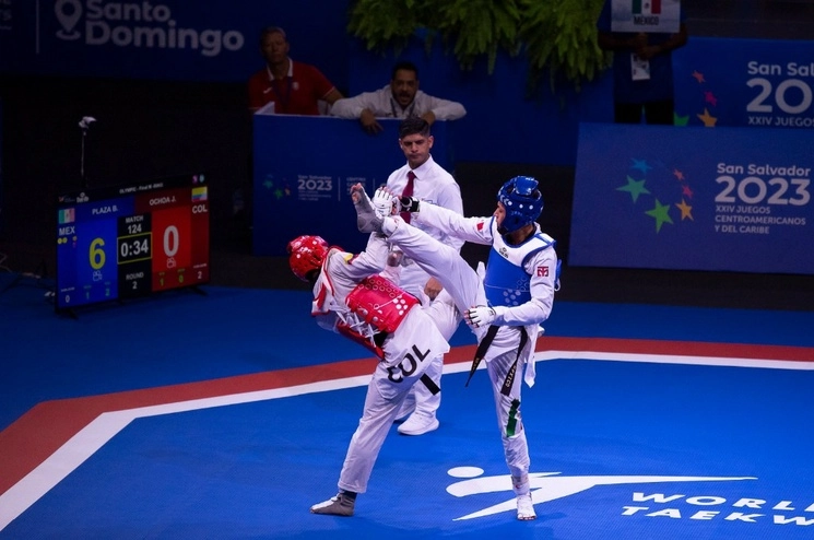 La tricolor Daniela Souza se quedó con la plata en la división de -49 kilogramos al perder en una dramática pelea ante la colombiana Andrea Ramírez. Foto @COM_Mexico
