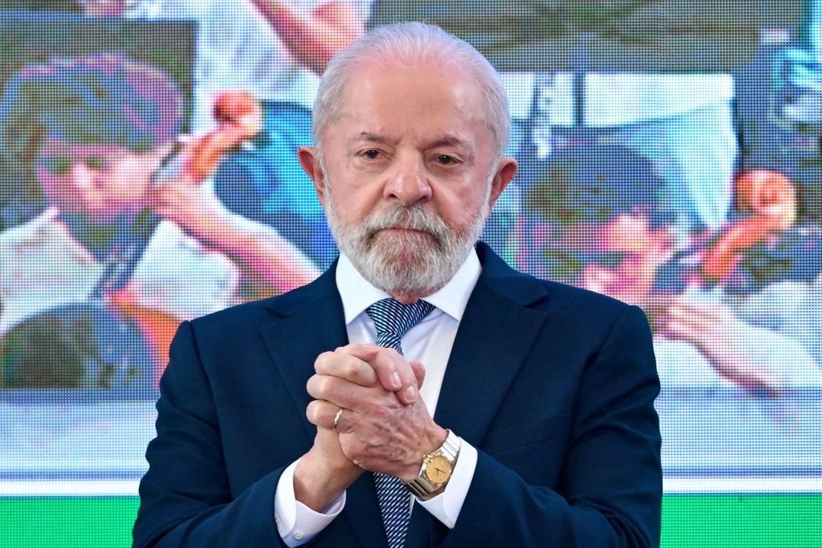 El presidente de Brasil, Luiz Inácio Lula da Silva, hace un gesto durante la reunión del Consejo para el Desarrollo Económico y Social Sostenible en Brasilia el 5 de agosto de 2025. Foto
