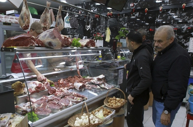 Las empresas cárnicas brasileñas procesaron volúmenes sin precedentes de pollo y cerdo el año pasado. Foto Ap