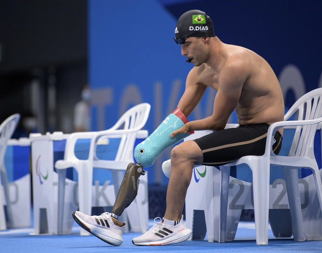 El brasileño Daniel Dias nadó 34 finales Paralímpicas en su carrera, pasando de ser un novato a una leyenda Paralímpica, pero dijo que no había nada como la final masculina del miércoles 1 de septiembre de 50 metros libre S5 en Tokio 2020. Foto OIS vía Ap