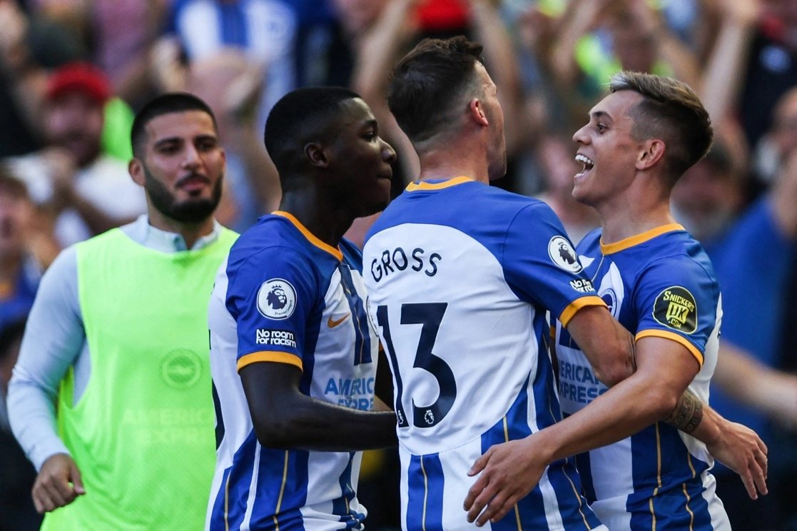 La escuadra de Brighton mantiene  buen ritmo en la Liga Premier y con 13 puntos ocupa la cuarta posición luego de seis fechas. Foto Afp