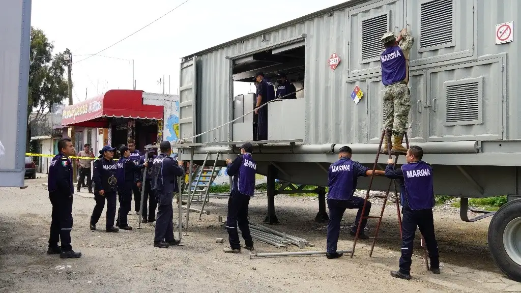 Aspectos de la contingencia en las colonias Jacalones y Culturas de México, en Chalco. Donde hoy se cumplen tres semanas de la emergencia sanitaria. Foto Daniel Ramón